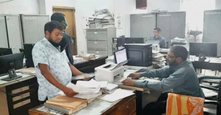 নতুন সময়সূচিতে অফিস শুরু
