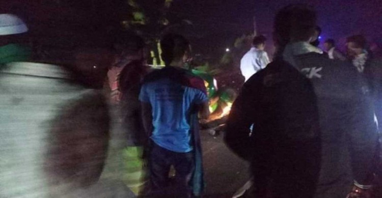 ময়মনসিংহের ত্রিশালে মর্মান্তিক সড়ক দুর্ঘটনায় নিহত ৫