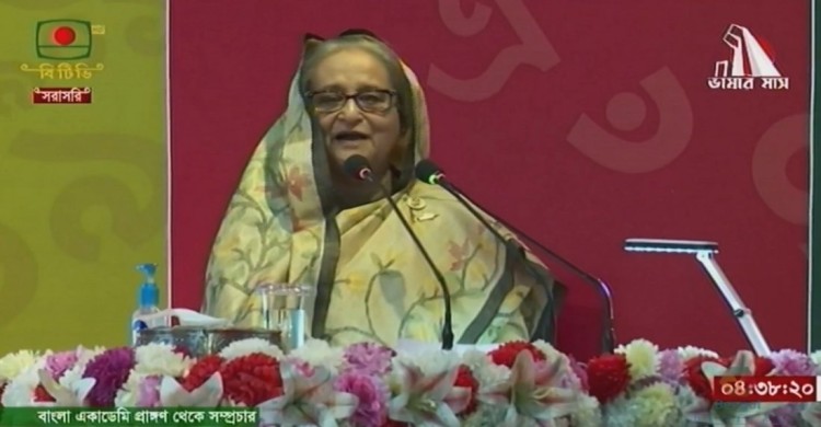 প্রধানমন্ত্রীর উদ্বোধনে শুরু একুশে বইমেলা