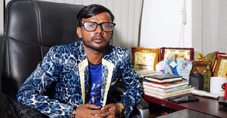 উপনির্বাচনে প্রতীক পেয়েছেন হিরো আলম