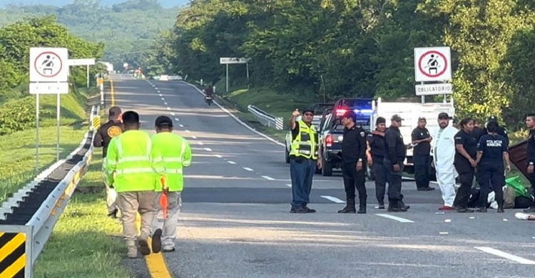 মেক্সিকোতে ট্রাক উলটে নিহত ১০ অভিবাসী