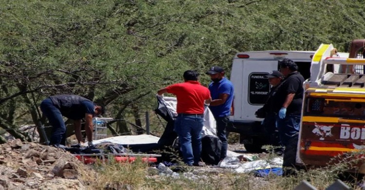 মেক্সিকোতে সড়ক দুর্ঘটনায় ১৬ জনের প্রাণহানি