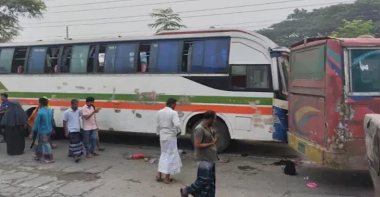 ত্রিশালে বাস চাপায় নিহত বেড়ে ৬