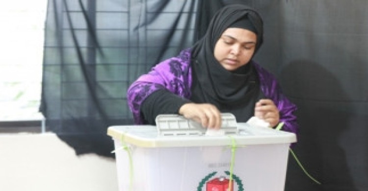 ভোটগ্রহণ শেষ, চলছে গণনা