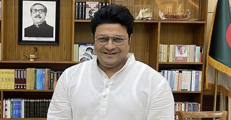 নতুন চলচ্চিত্রে এমপি ফেরদৌস