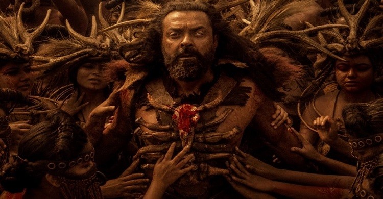 অ্যানিমেলের পর ‘নতুন লুকে’  ববি দেওল