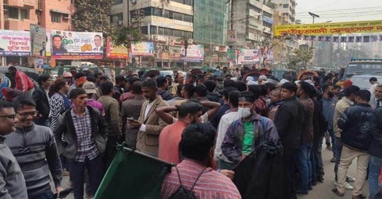 নয়াপল্টনে জড়ো হচ্ছে বিএনপি নেতাকর্মীরা