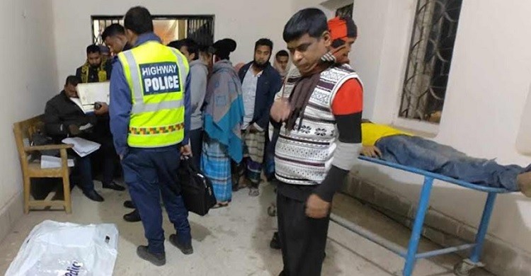 বিয়ের অনুষ্ঠানে যাওয়ার পথে প্রাণ গেল ২ ভাইয়ের