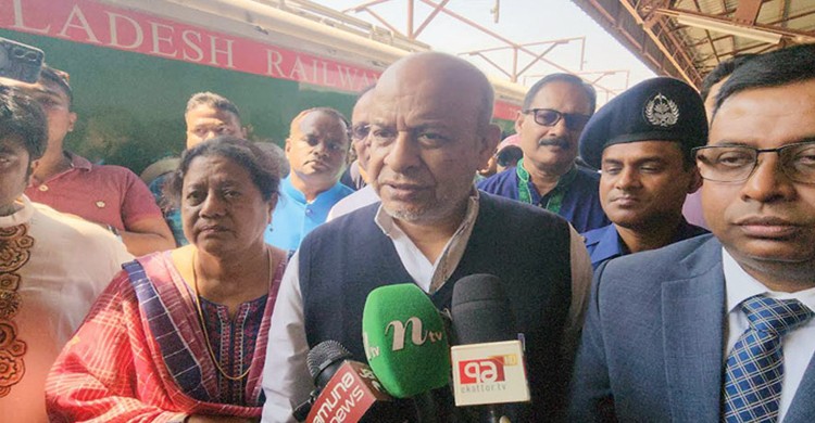 ঈদযাত্রায় ট্রেন ও বগির সংখ্যা বাড়ানো হবে: রেলমন্ত্রী