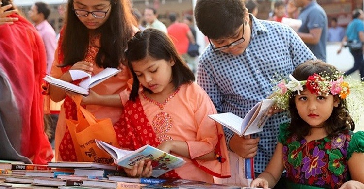 মেলায় বই বিক্রি বেড়েছে, ভাঙেনি ২০২০ সালের রেকর্ড