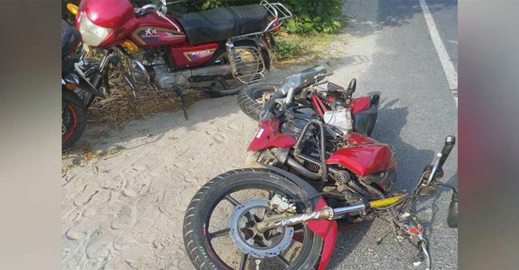 রাজশাহীতে ট্রাক-মোটরসাইকেল সংঘর্ষে ৩ নিহত