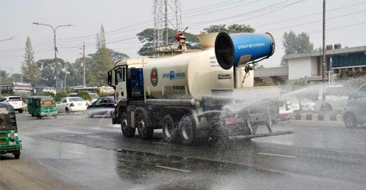 তাপপ্রবাহে রাস্তায় পানি ছিটানোর সুপারিশ করেছে সংসদীয় কমিটি