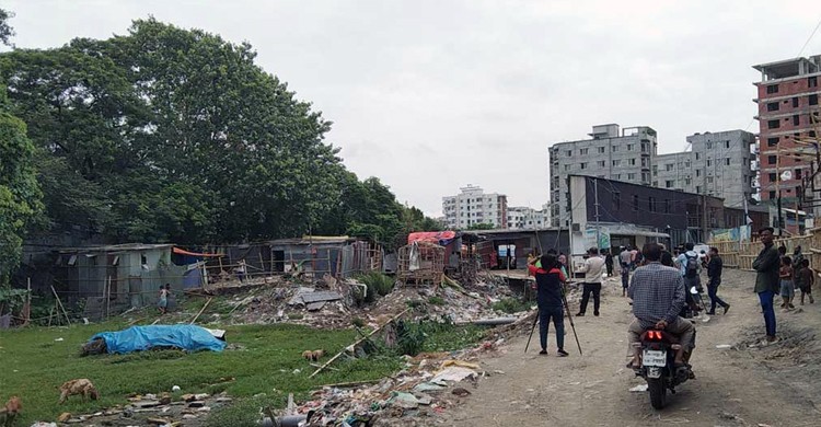 সাদিক অ্যাগ্রোর দখল থেকে উদ্ধার করা অংশে খাল খনন শুরু