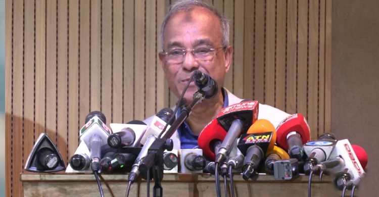 আমরা বেঁচে থাকতে সীমান্তে কেউ আসতে পারবে না: স্বরাষ্ট্র উপদেষ্টা