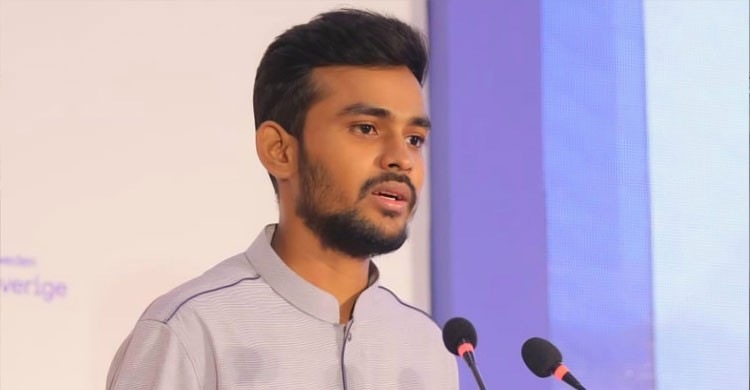 ইসরাকের শপথ  নিয়ে মুখ খুললেন উপদেষ্টা আসিফ