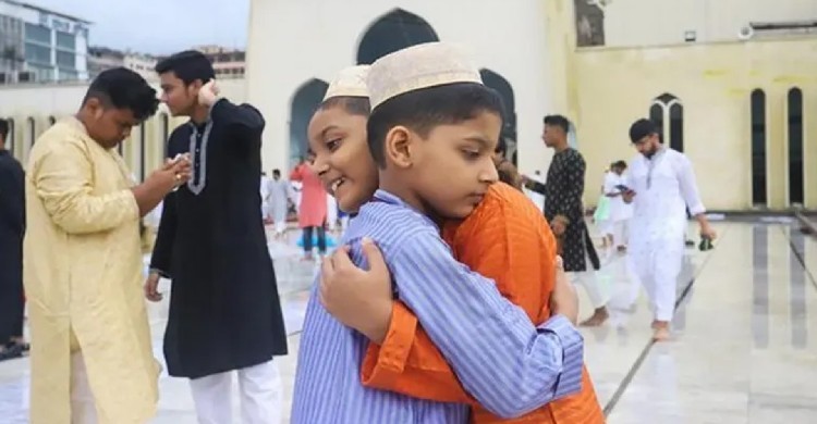 ত্যাগের মহিমার পবিত্র ঈদুল আজহা আজ