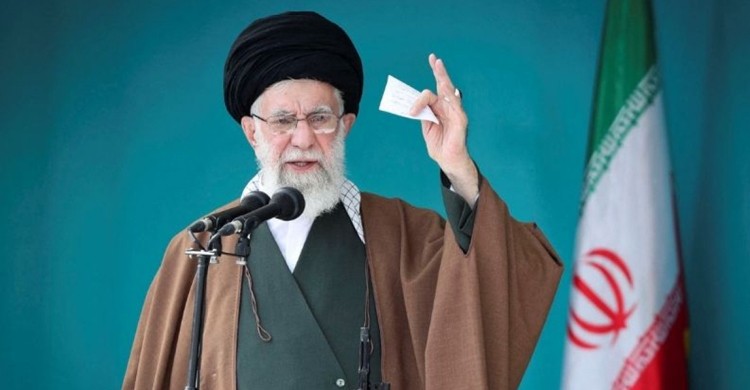 ইসরায়েলকে শাস্তির হুমকি খামেনির