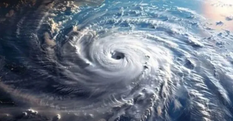 জেনে নিন ঘূর্ণিঝড় এরিনের সর্বশেষ অবস্থান
