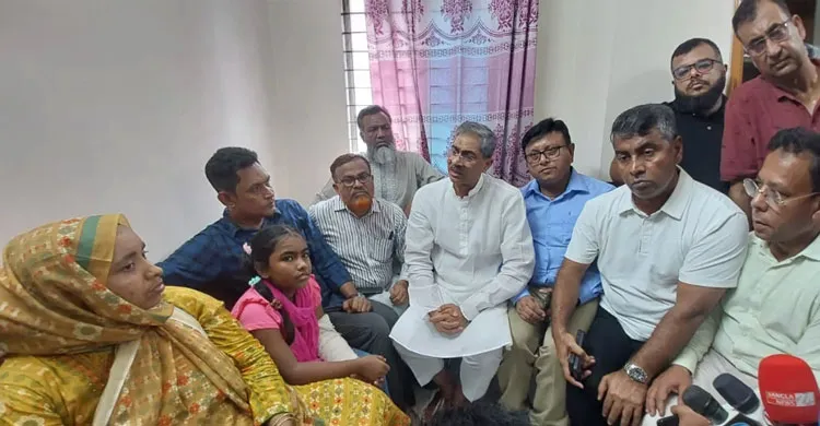 তারেক রহমানের পক্ষ থেকে নিহত ও আহতদের পরিবারের প্রতি আর্থিক সহায়তা