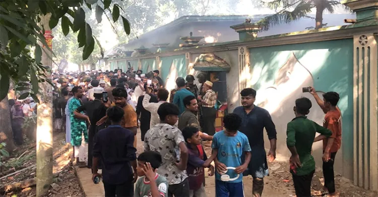 নুরাল পাগলার দরবারে হামলা-ভাঙচুর: সাড়ে ৩ হাজার পুলিশের মামলা
