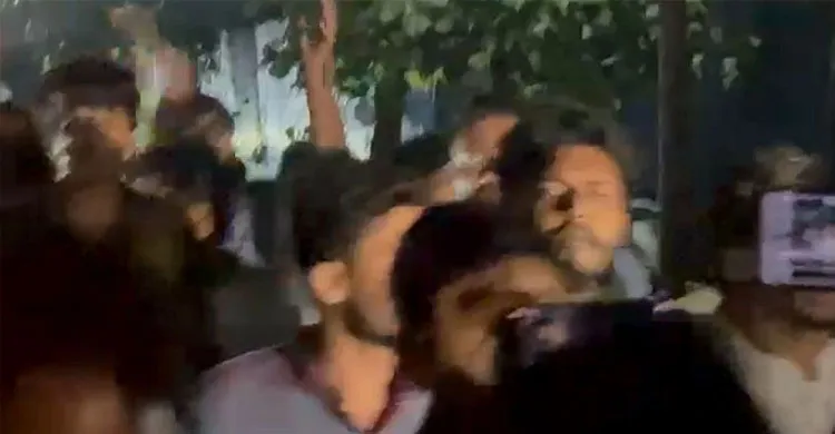 জাকসু নির্বাচন বর্জনের পর ক্যাম্পাসে ছাত্রদলের বিক্ষোভ
