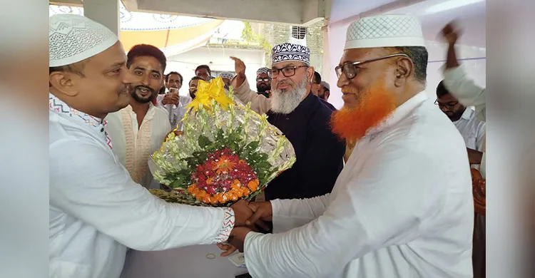 না‌জিরপুরে দলবদলের হাওয়া: বিএনপি-জাপার শীর্ষ নেতা সহ ৫০ জনের জামায়াতে যোগদান