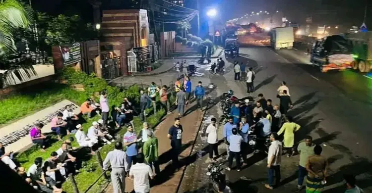 ডাকসু জাকসুতে শক্তির মহড়ায় সহিংসতার শঙ্কা বাড়লেও শান্তিপূর্ণ ভোটগ্রহণ