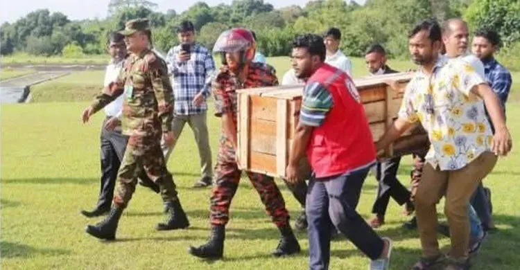 নিজ বাড়িতে পৌঁছেছে খুবি শিক্ষার্থী রিংকীর মরদেহ, দাফন সম্পন্ন