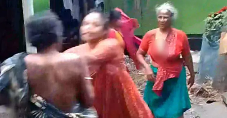 কমলনগরে ইয়াবা ও দেহ ব্যবসায় বাধা দেওয়ায় বাড়ি-ঘর ভাঙচুর