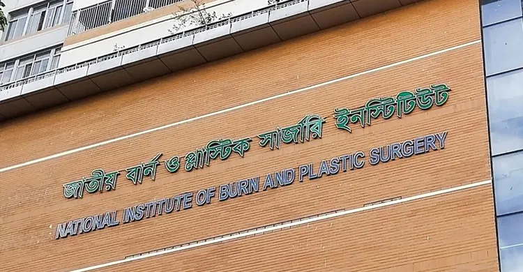 ব্রাহ্মণবাড়িয়ায় ট্রান্সফর্মার বিস্ফোরণ, দগ্ধ ৮ মাদ্রাসাছাত্রী