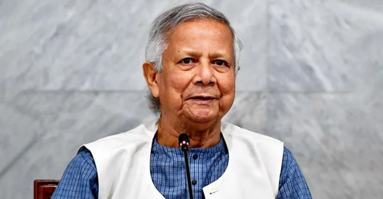 রাজনৈতিক টালমাটাল পরিস্থিতিতে প্রধান উপদেষ্টার সাথে তিন বাহিনী প্রধানের বৈঠক