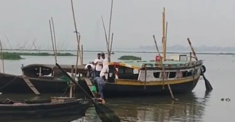 খেয়াঘাটের ভাড়া নিয়ে টেঁটাযুদ্ধের পর প্রশাসনের টনক নড়েছে