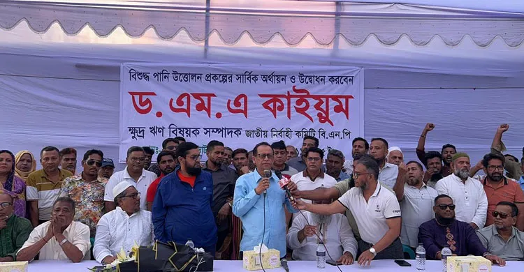 ভাটারা শ্মশান ঘাটে বিএনপি প্রার্থী ড. এম এ কাইয়ুমের নিজস্ব অর্থায়নে পানি সরবরাহ