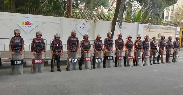 লকডাউন কর্মসূচি ঘিরে ঢাকায় ১৪ প্লাটুন বিজিবি মোতায়েন