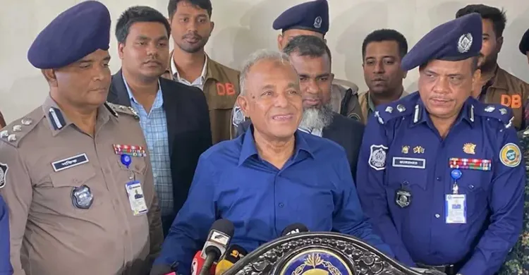 শেখ হাসিনা মামলায় ট্রাইব্যুনালের রায় কার্যকর হবে: স্বরাষ্ট্র উপদেষ্টা