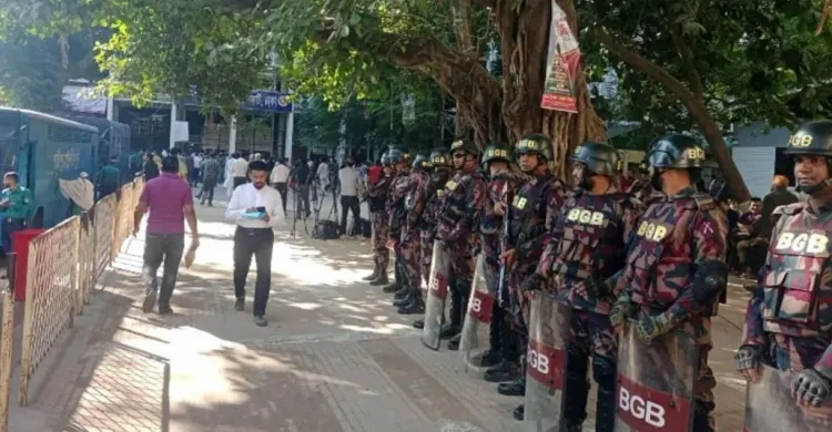 হাসিনা-জয়-পুতুলের রায় ঘিরে আদালত এলাকায় জোরদার নিরাপত্তা