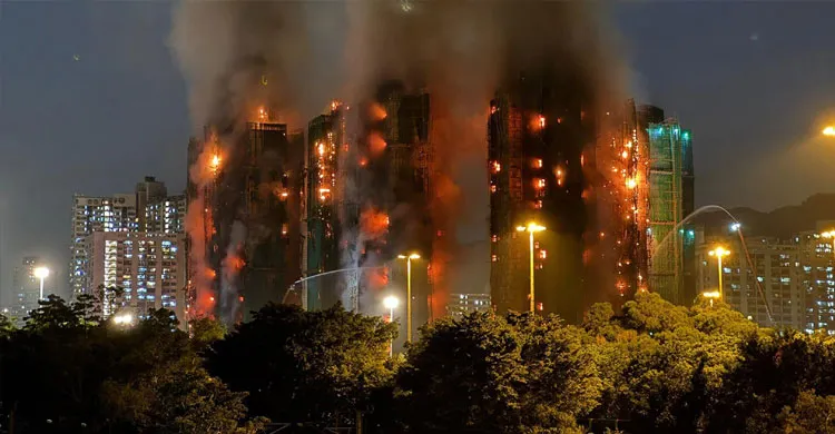 হংকংয়ের আবাসিক কমপ্লেক্সে ভয়াবহ অগ্নিকাণ্ডে নিহত ৫৫