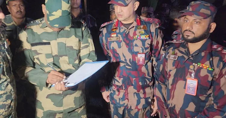 চাঁপাইনবাবগঞ্জ সীমান্তে ২ ভারতীয় গরু চোরাকারবারী আটক