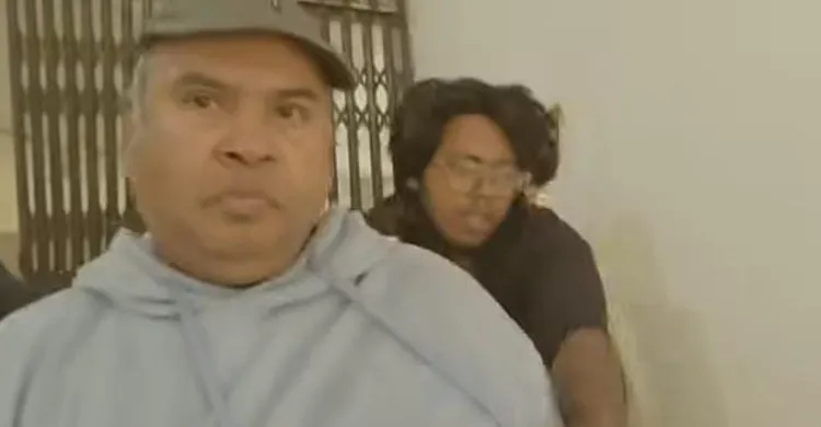 ঢাকা বিশ্ববিদ্যালয়ে আওয়ামীপন্থী শিক্ষকদের গোপন বৈঠক, ডাকসু নেতার ধাওয়া