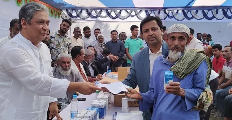 কাপাসিয়ায় দিনব্যাপী ফ্রি মেডিকেল ক্যাম্পেইনে সহস্রাধিক রোগির স্বাস্থ্যসেবা