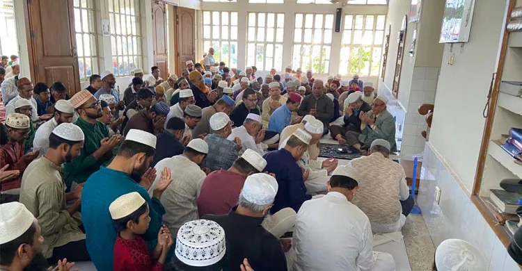 সিকৃবিতে বেগম খালেদা জিয়ার রোগমুক্তি কামনায় কোরআন খতম ও দোয়া মাহফিল