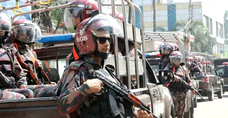 রাজধানীর গুরুত্বপূর্ণ স্থানে বিজিবি মোতায়েন, ওসমান হাদির মরদেহ দেশে পৌঁছানোর প্রস্তুতি