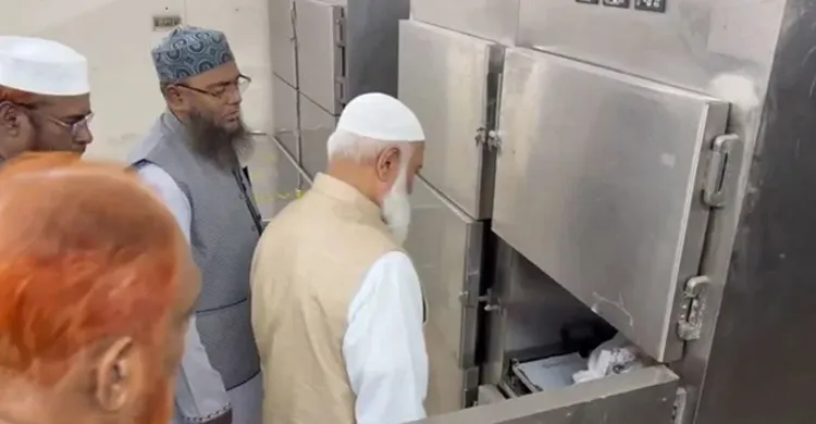 লন্ডন থেকে ফিরেই হাদির মরদেহ দেখতে গেলেন জামায়াত আমির