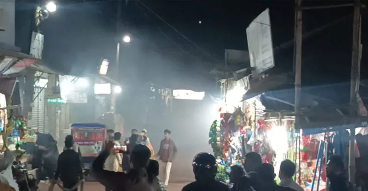 শরীয়তপুরে এনসিপি ও ছাত্রদলের সংঘর্ষ, ককটেল বিস্ফোরণে আহত ৮