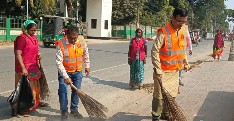 নেত্রকোণায় মানবিক ও দুর্নীতিমুক্ত পৌরসভা গড়তে দৃঢ়প্রতিজ্ঞ পৌর প্রশাসক আরিফুল ইসলাম সরদার