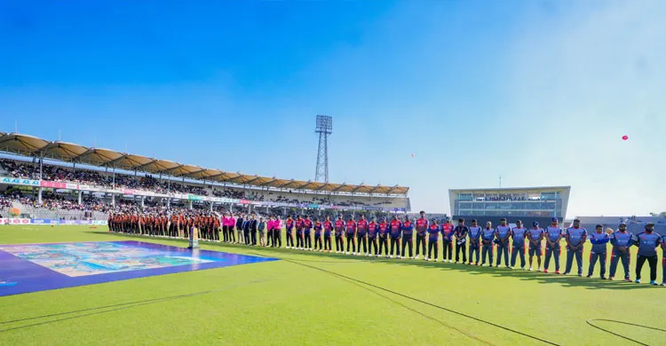 বিদেশ থেকে এসে পৌঁছায়নি ট্রফি, বিতর্কের মধ্যেই ট্রফি ছাড়াই শুরু হলো বিপিএল