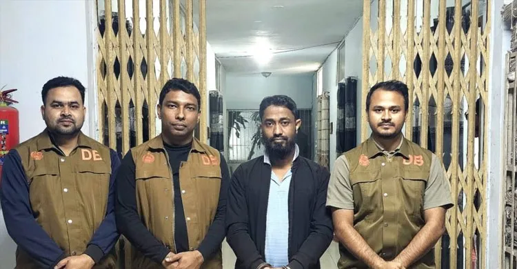 সাবেক মন্ত্রীর এপিএসের নির্দেশে ১০ হাজার টাকায় নির্বাচন কার্যালয়ে আগুন