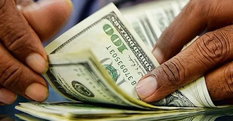 ডিসেম্বরেও রেমিট্যান্সের ঢল, ২৭ দিনে এলো ৩৩ হাজার ৫৭৪ কোটি টাকা