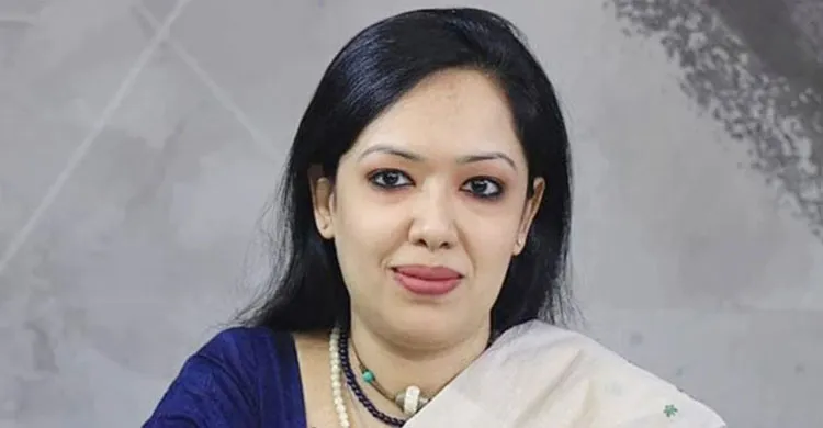 দলের সব পদ থেকে রুমিন ফারহানাকে বহিষ্কার