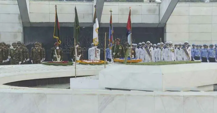 খালেদা জিয়াকে সশস্ত্র বাহিনীর গার্ড অব অনার